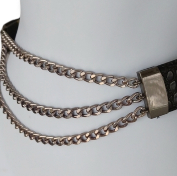 Ivanka Trump black chain belt  28 inches - Picture 4 of 9